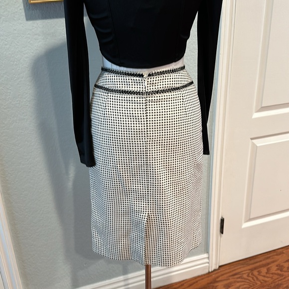 Francesca Mammoliti • B&W Polkadot Vintage Skirt and Blazer Suit • Sz 8 - Picture 10 of 16